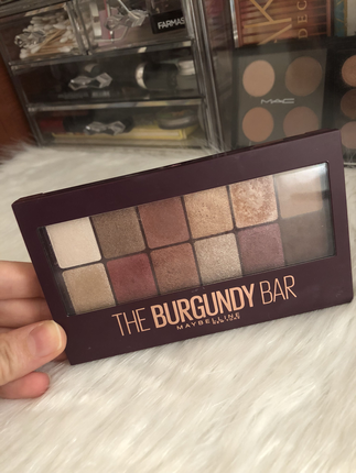 Maybelline the burgundy palet