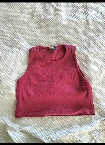 Bershka fuşya crop