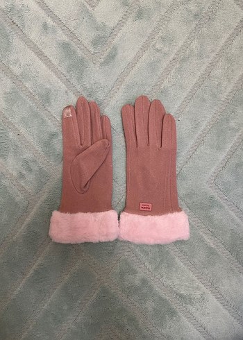 Peluş Detaylı Pembe Kadın Eldiveni - Görsel 2