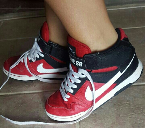 Nike spor ayakkabi