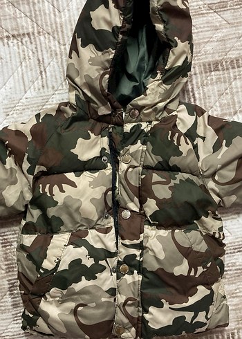 Zara Kürk Detaylı Kamuflaj Kapüşonlu zara Erkek Çocuk Mont