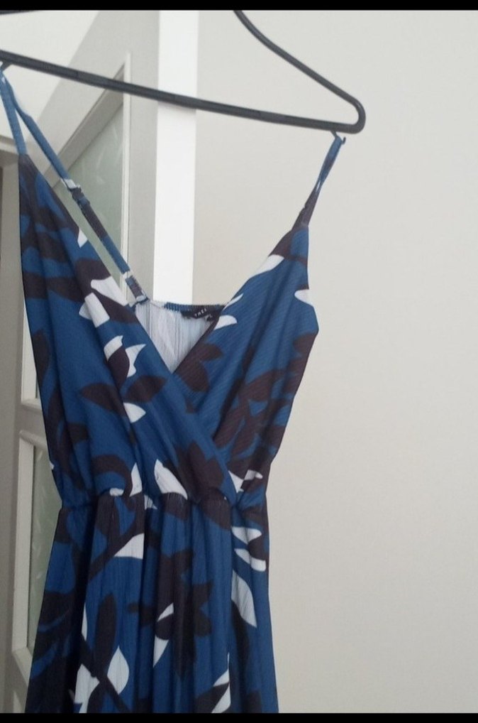 Lacivert Piliseli Uzun Askılı Elbise - Görsel 2