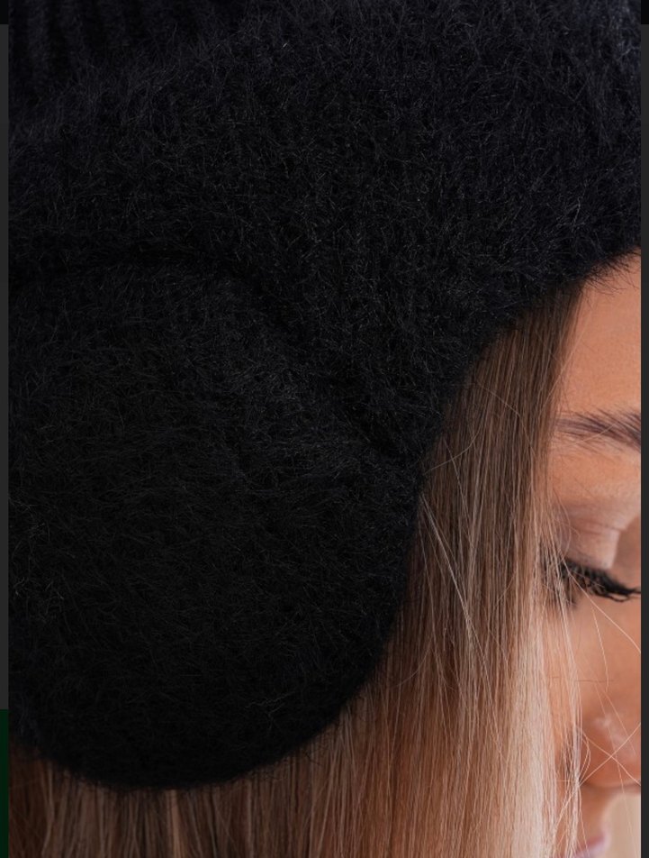 Siyah Kürklü Kadın Bere - Görsel 5