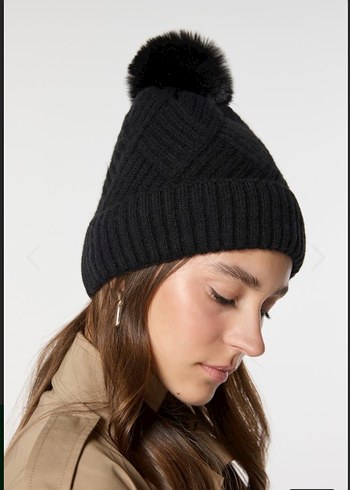 Kürklü Siyah Kadın Bere - Görsel 2