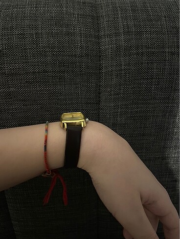 Diğer retro minimal kahve kordonlu kadın saati