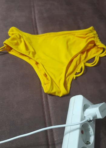 Sarı Mini Bikini Altı