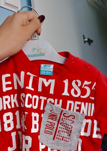 1,5 Yaş Beden Erkek Çocuk Kırmızı Baskılı Kısa Kollu Tişört şort takım