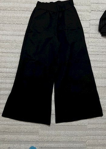 H&M Siyah Kadın Uzun Rahat Kesim Pantolon