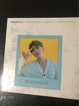 Kihyun polaroid