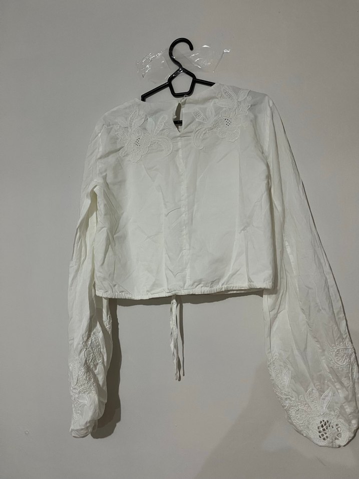 Beyaz Nakışlı Keten Gömlek - Görsel 5