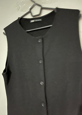 Siyah Düğmeli V Yaka Kadın Yelek - Görsel 2