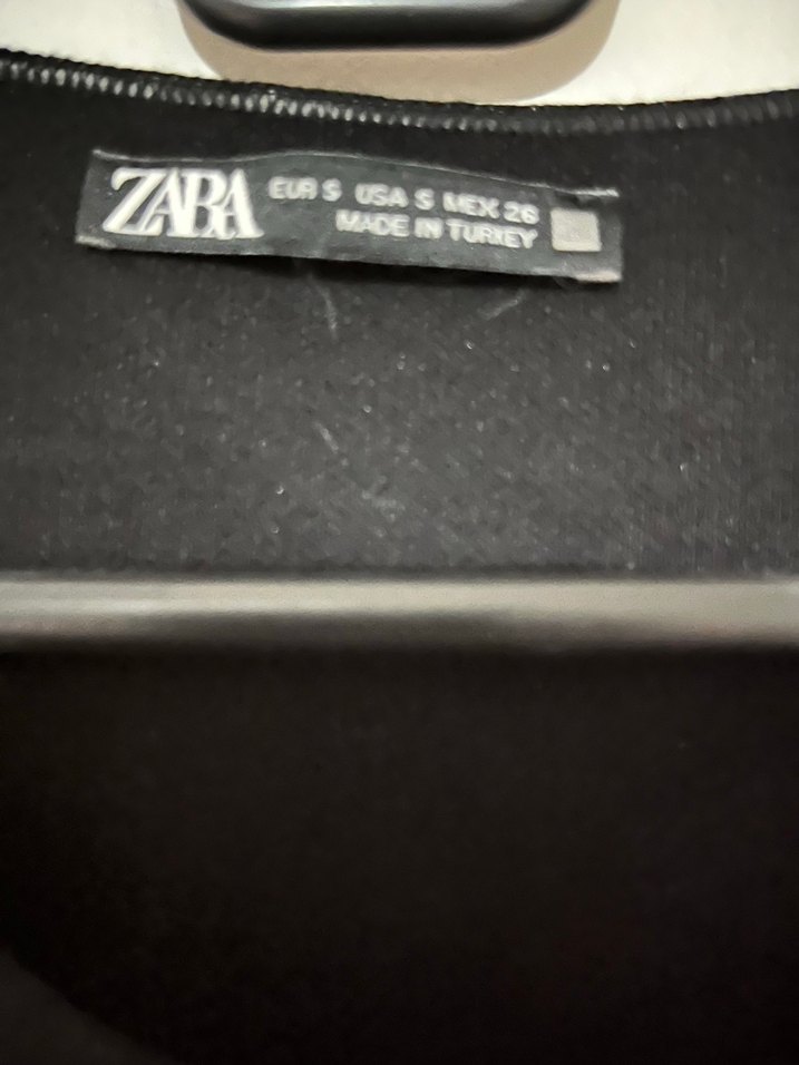 Siyah Düğmeli V Yaka Kadın Yelek - Görsel 3