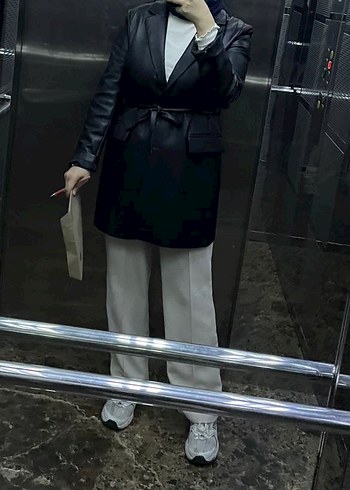 Suud collection Kemerli Siyah Deri Kadın Blazer