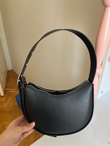 Siyah H&M Omuz Çantası
