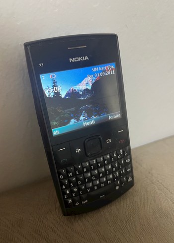 Nokia X2 Siyah Tuşlu Telefon Çalışır Durumda