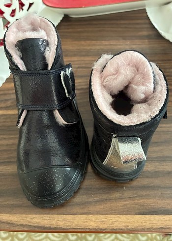 Kız Çocuk Siyah Deri Bot - Görsel 3