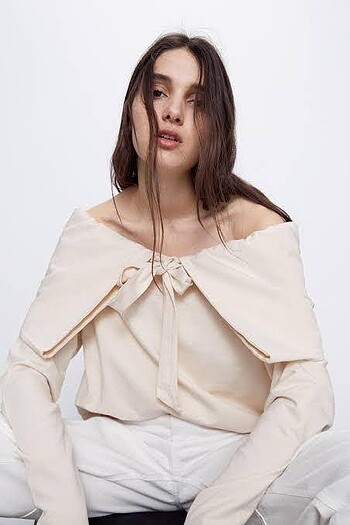 Zara Bluz Omuzları Açık