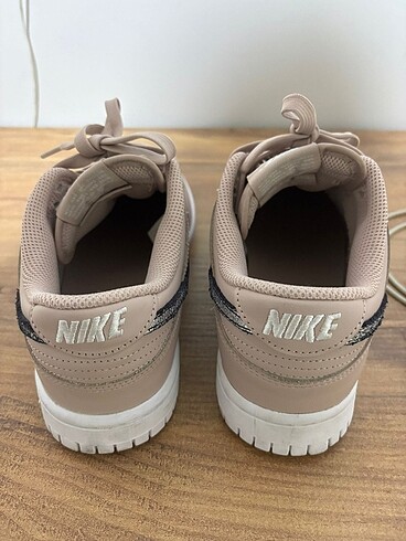 Nike Nike Dunk Ayakkabı Krem rengi