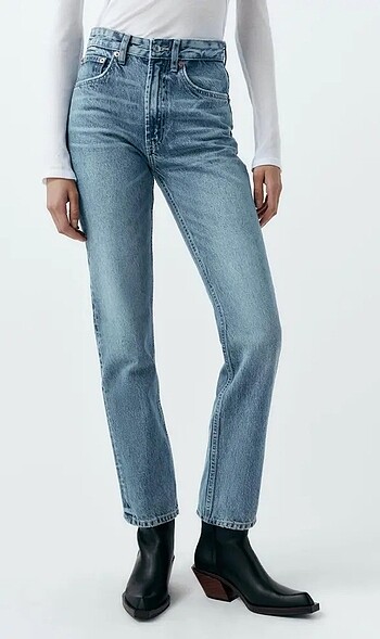 Zara Straight Fit Jean