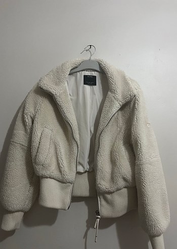Bershka Beyaz Peluş Kadın Mont - Görsel 3