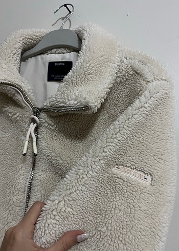 Bershka Beyaz Peluş Kadın Mont - Görsel 2