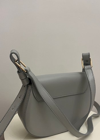 Gri Deri Tokalı Kadın Çanta - Görsel 4