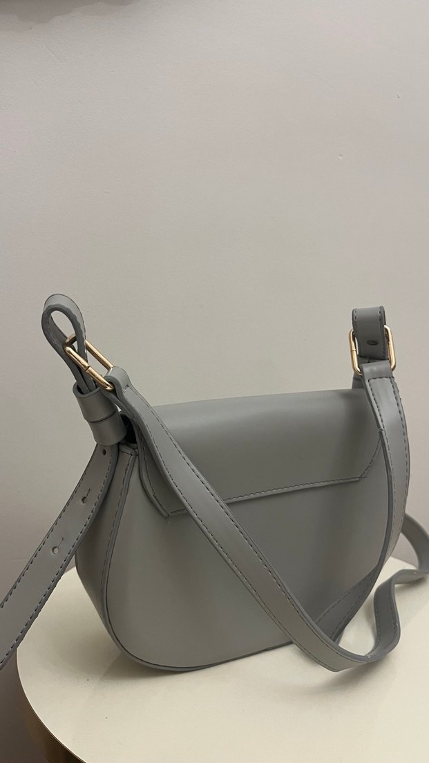 Gri Deri Tokalı Kadın Çanta - Görsel 4