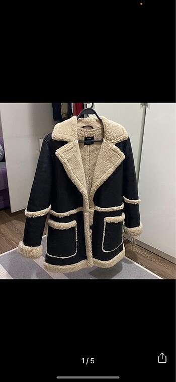 Bershka mont