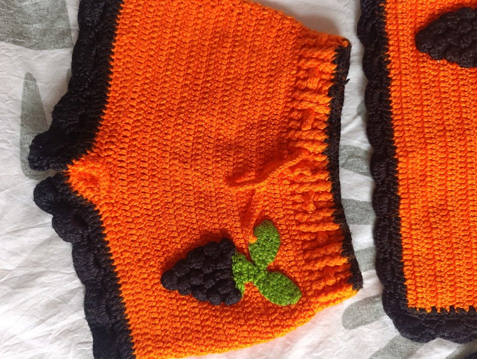 Turuncu Örgü Kız Bebek Kıyafet Seti - Görsel 3