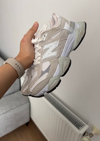 New Balance Bej Beyaz Retro Sneaker