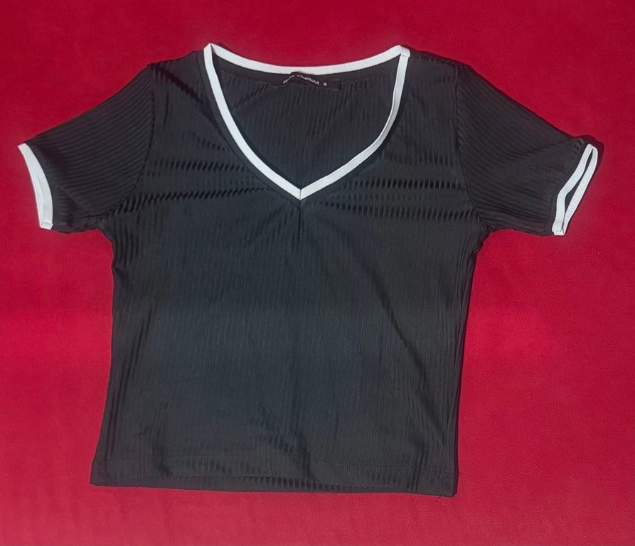 Kadın Siyah V Yaka Kısa Kollu Crop Top - Görsel 4