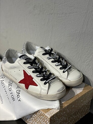 39 Beden beyaz Renk Golden Goose