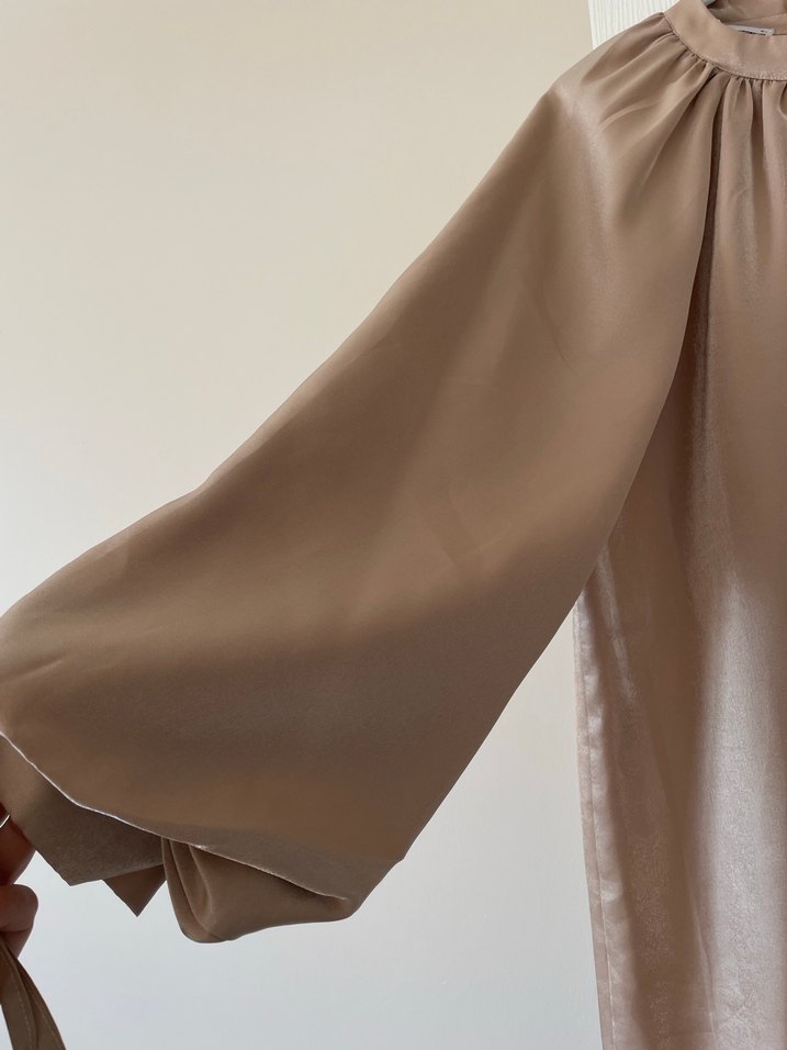 Bej Bluzu, Uzun Kollu, Salaş - Görsel 3