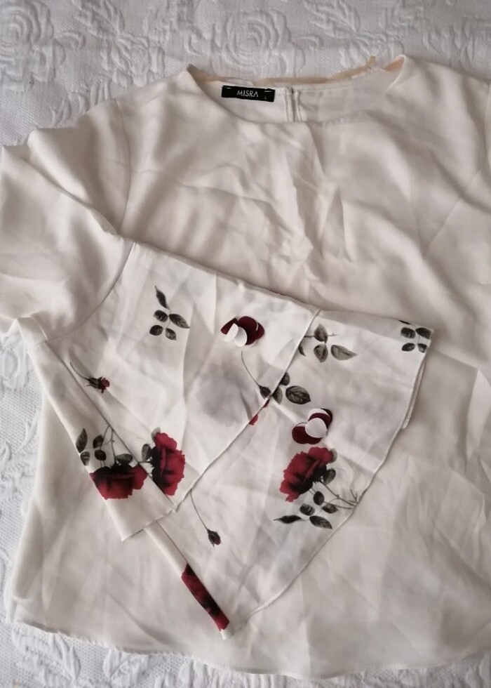 KADIN Şık, Kolları Volanlı Bluz - Görsel 2