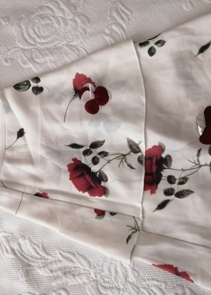 KADIN Şık, Kolları Volanlı Bluz - Görsel 3