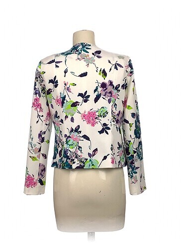 40 Beden PreLoved Blazer %70 İndirimli.