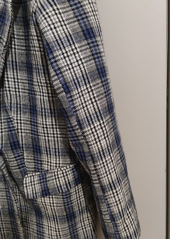 Gri Ekose Desenli Düğmeli Kadın Blazer - Görsel 3