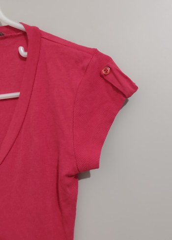 Pembe V Yaka Kısa Kollu Kadın Tişört - Görsel 2