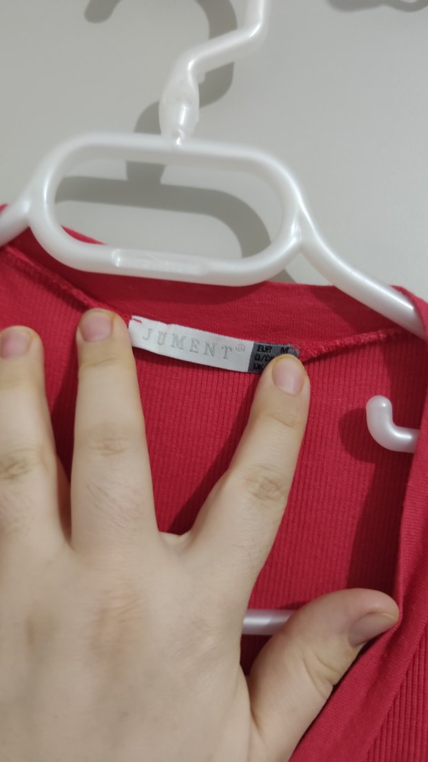 Pembe V Yaka Kısa Kollu Kadın Tişört - Görsel 3