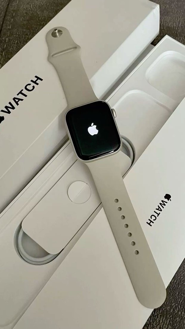 Beyaz Apple Watch Se 2. NesilAkıllı Saat - Görsel 2