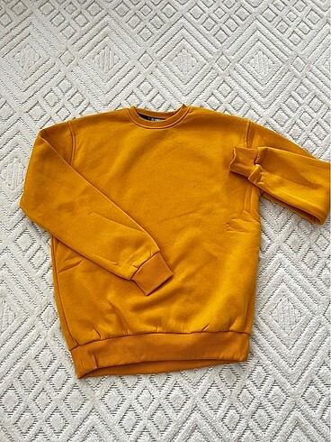 Yepyeni Sweatshirt