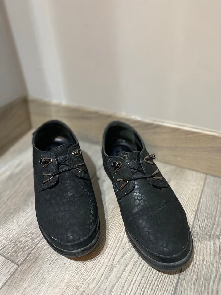 Siyah Desenli Ayakkabı - Görsel 4