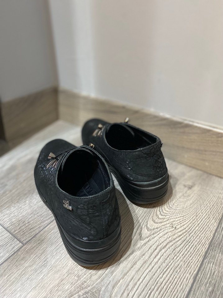 Siyah Desenli Ayakkabı - Görsel 3