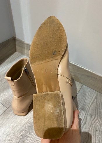 Bej Deri Topuklu Kadın Bot - Görsel 4