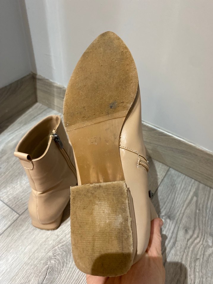 Bej Deri Topuklu Kadın Bot - Görsel 4