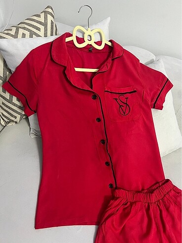 Victoria secret gecelik (marka temsili)