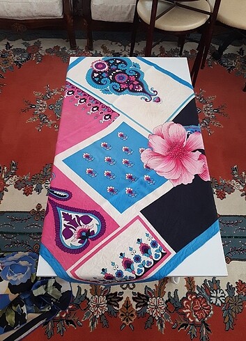 Twil Eşarp 