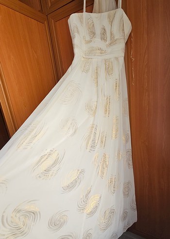 Beyaz İşlemeli Straplez Uzun Abiye Elbise - Görsel 2