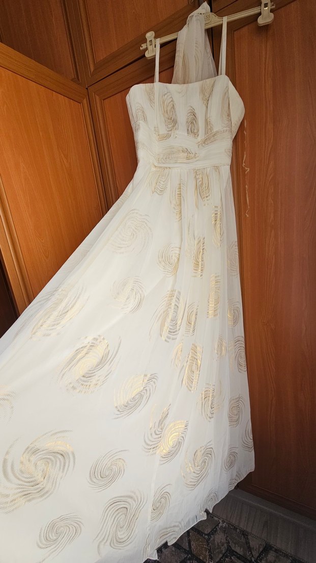 Beyaz İşlemeli Straplez Uzun Abiye Elbise - Görsel 2