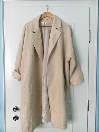 Krem oversize kaban